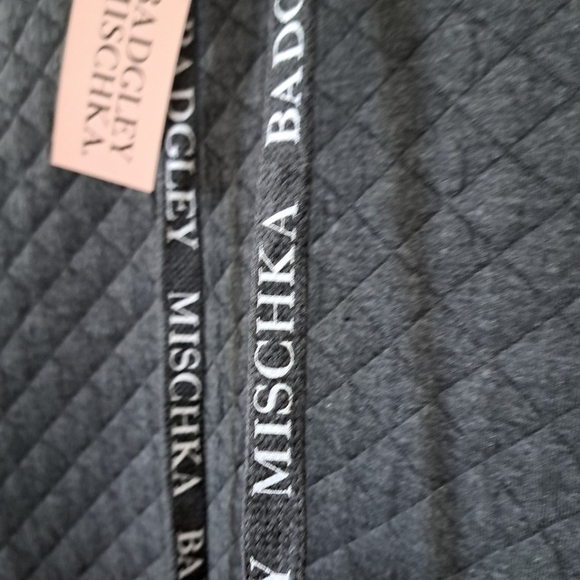 NWT BADGLEY MISCHKA QUILTED HOODIE PULLOVER - Picture 5 of 7